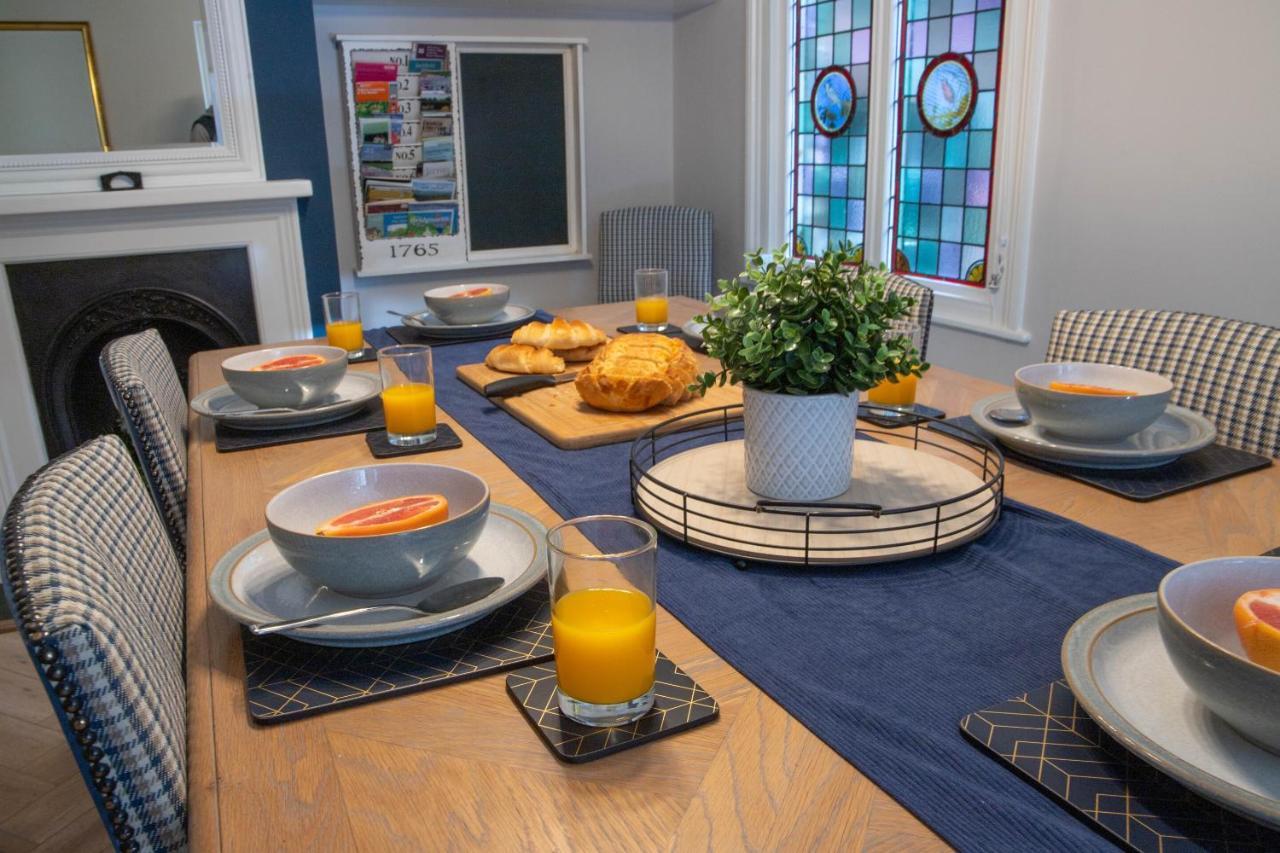 Number Six Apartment Ironbridge Ngoại thất bức ảnh